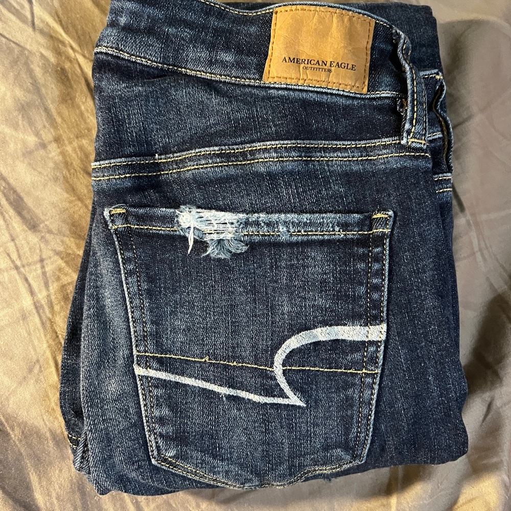 AE Distressed High Rise Skinny Jeans Dark Wash